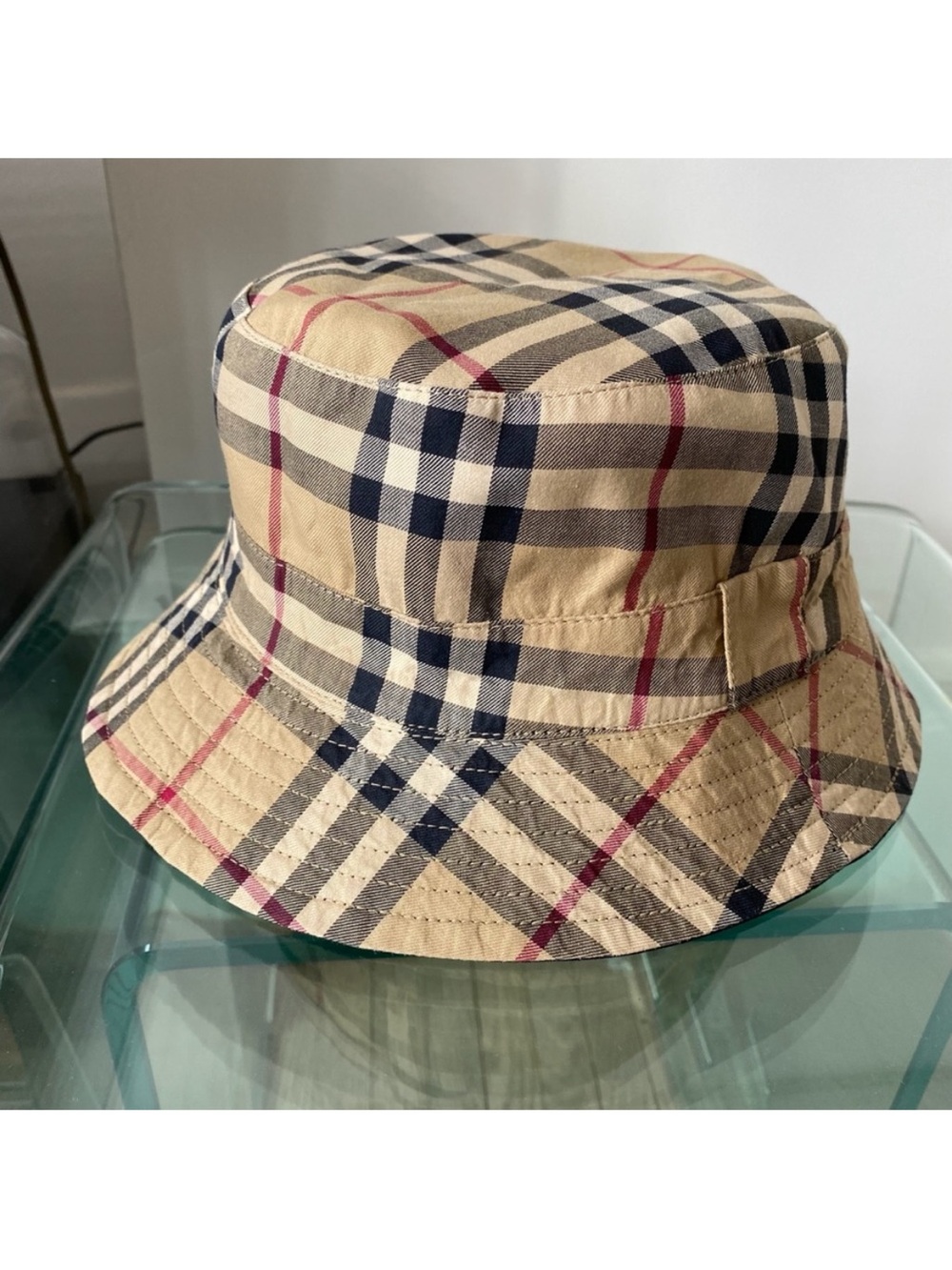 Reversible Burberry Beige Plaid Bucket Hat & black